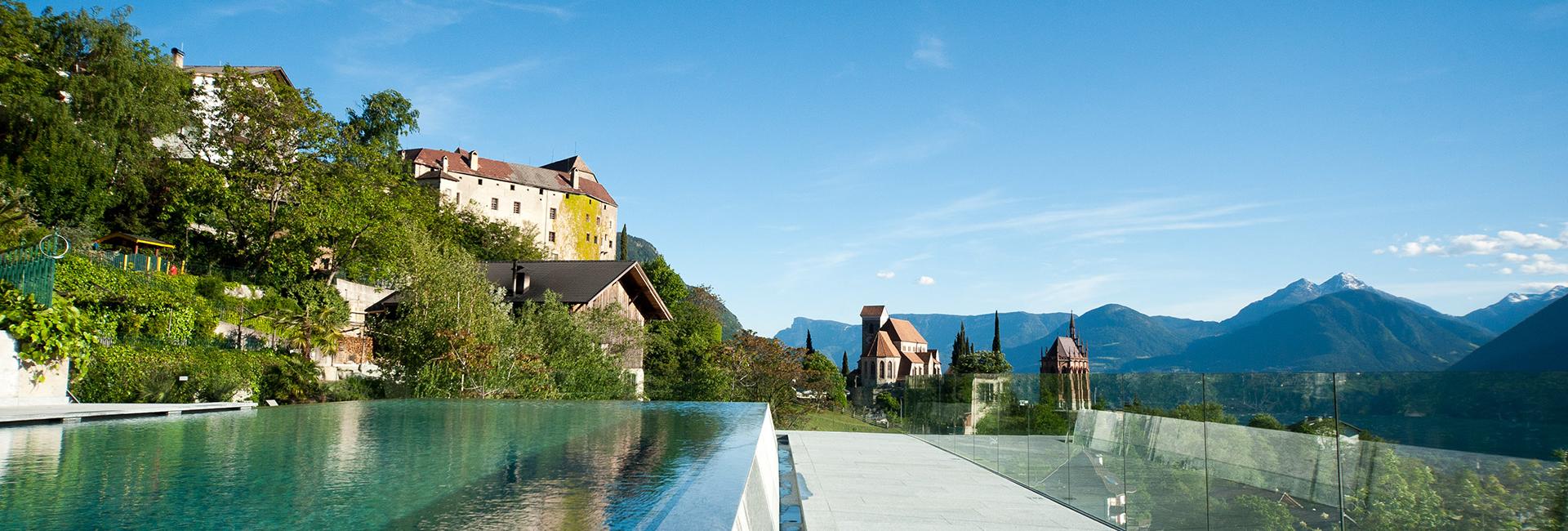 Infinity Pool mit Aussicht